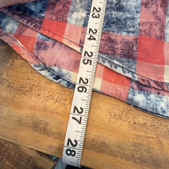 Justify Acid Wash Red Plaid Pearl Snap Shirt SZ Large - Picture 6 of 8